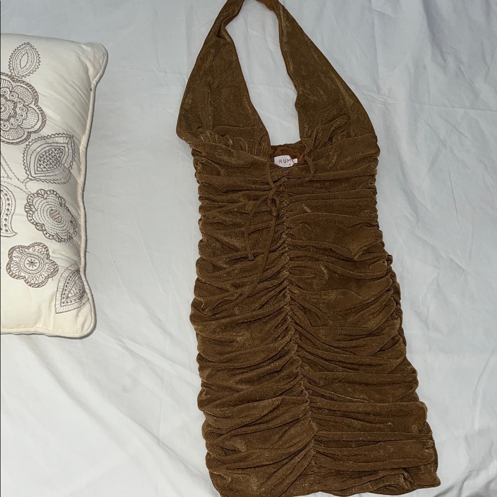 AND I SAY THIS DRESS BROWN - Picture 8 of 8